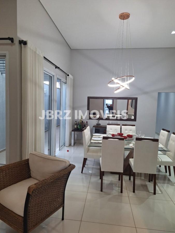 Casa, 3 quartos, 215 m² - Foto 2