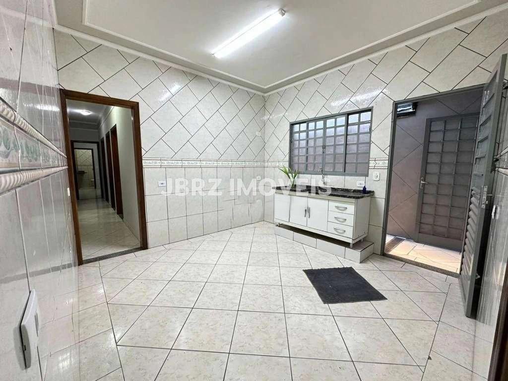 Casa, 3 quartos, 110 m² - Foto 2